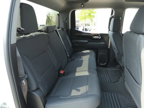 Used 2025 Chevrolet Silverado 1500 LT image 29