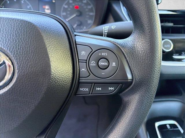 Used 2025 Toyota Corolla LE FWD image 16