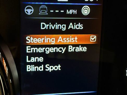 Used 2022 Nissan Rogue Sport SL w/ Premium Package image 23