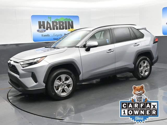 Used 2025 Toyota RAV4 XLE FWD image 1