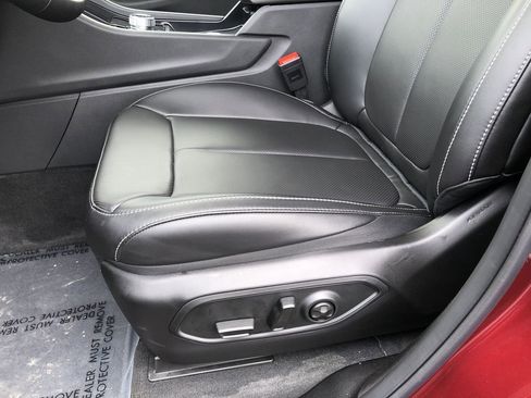 New 2025 Jeep Grand Cherokee Limited w/ Luxury Tech Group II image 15