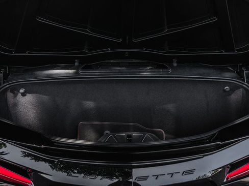 Used 2022 Chevrolet Corvette Stingray Premium Conv w/ Z51 Performance Package RWD image 24