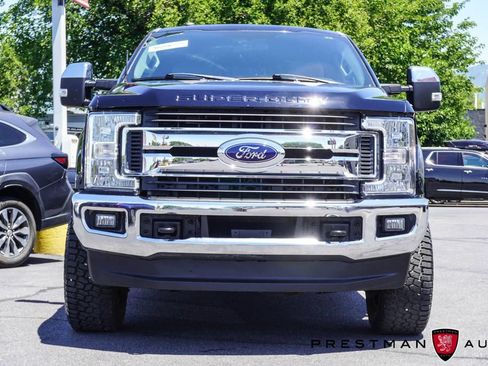 Used 2017 Ford F250 XLT w/ XLT Premium Package AWD/4WD image 21