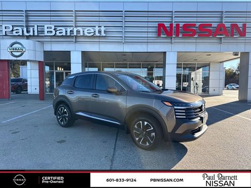 Certified 2025 Nissan Kicks SV image 10