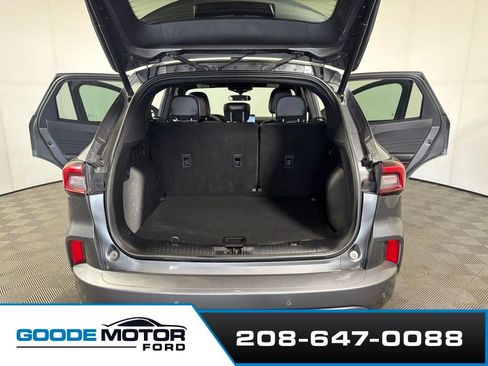 Used 2023 Ford Escape ST-Line w/ Tech Pack #1 AWD/4WD image 19