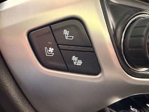 Used 2018 GMC Sierra 1500 SLT AWD/4WD image 42