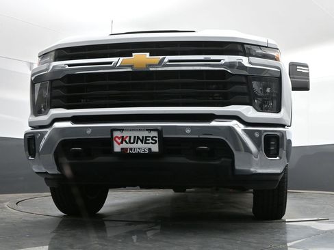Used 2025 Chevrolet Silverado 2500 LT w/ Safety Package AWD/4WD image 44
