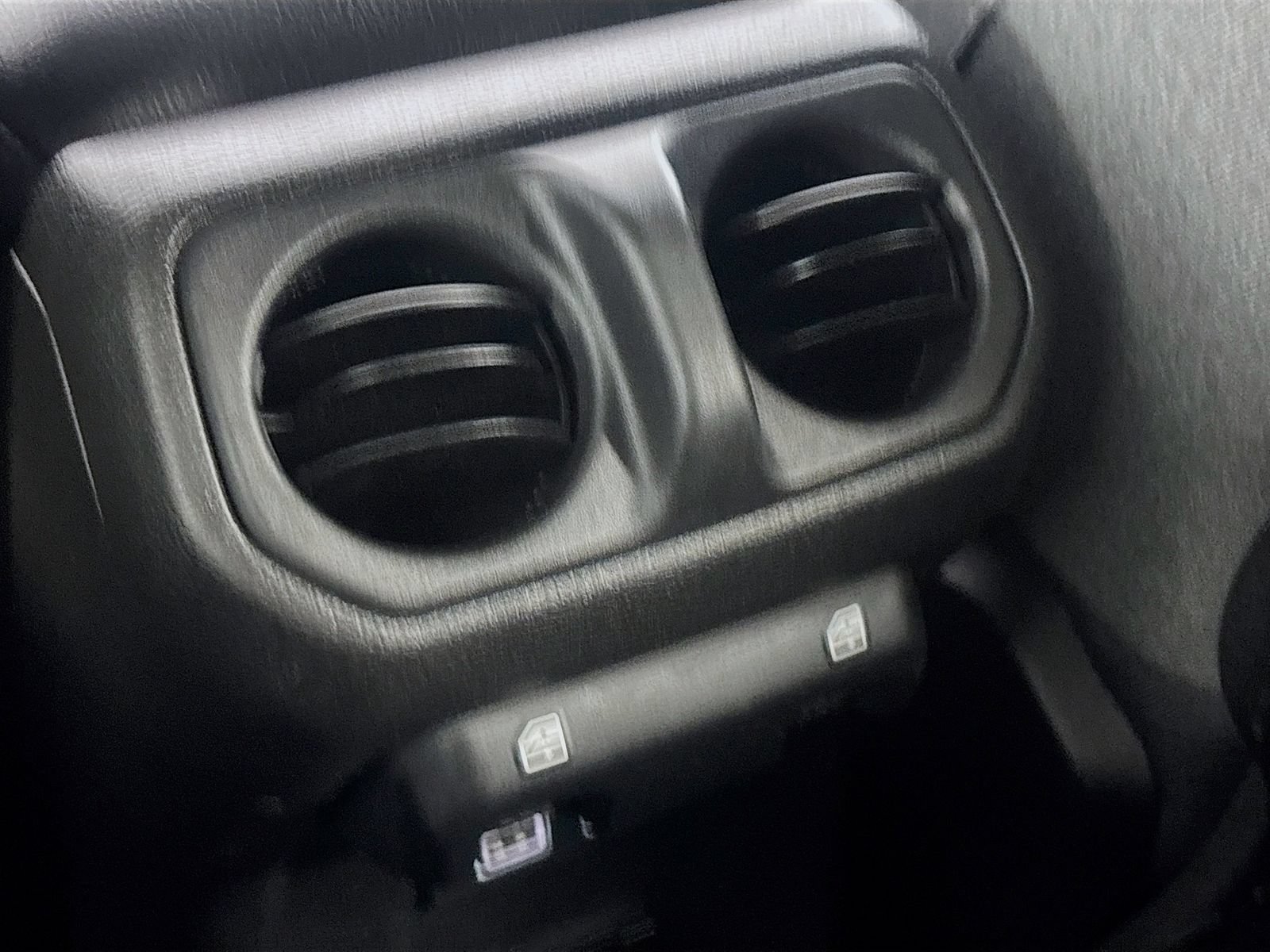 Used 2025 Jeep Wrangler Unlimited Rubicon AWD/4WD image 23