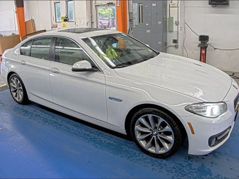 Used 2016 BMW 528i xDrive Sedan AWD/4WD image 4