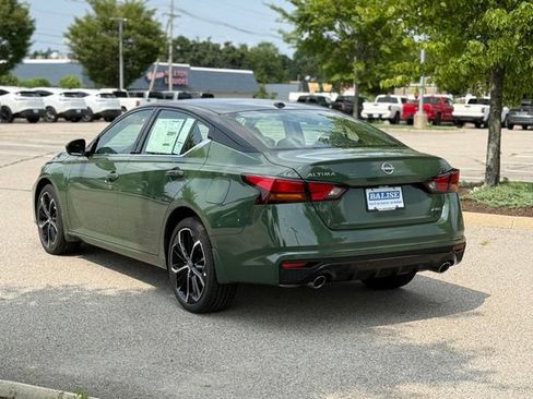 New 2026 Nissan Altima 2.5 SR AWD/4WD image 7