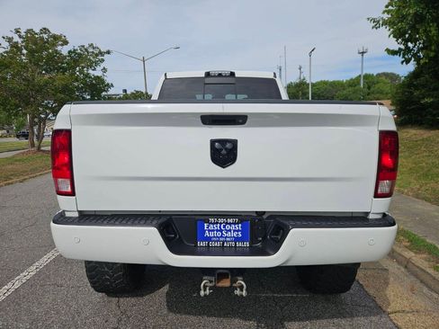 Used 2018 RAM 2500 Big Horn w/ Sport Appearance Group AWD/4WD image 4