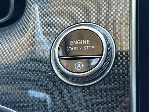 Certified 2023 Mercedes-Benz C 300 4MATIC Sedan image 34