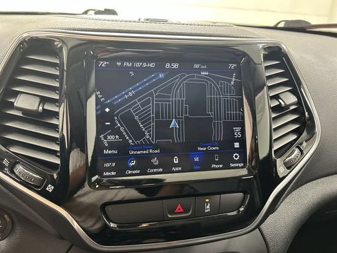 Used 2022 Jeep Cherokee Limited w/ Elite Package AWD/4WD image 16