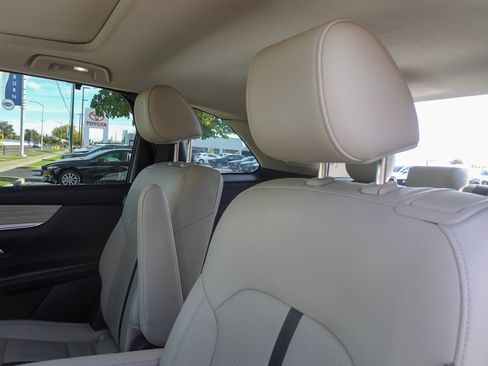 Certified 2024 MAZDA CX-90 Plug-In Hybrid w/ Premium Pkg image 22