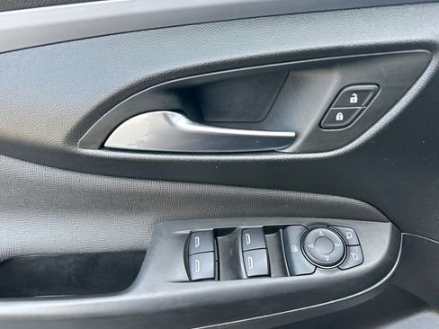 Certified 2024 Buick Envista Preferred image 11