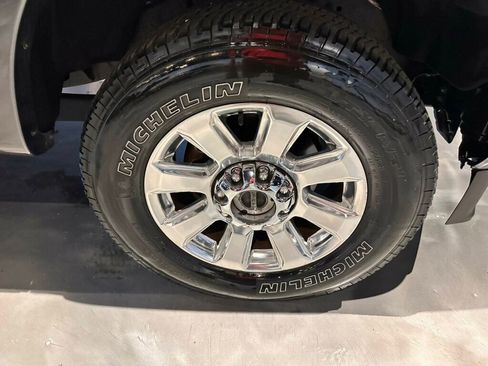 Used 2020 Ford F250 Platinum w/ FX4 Off-Road Package AWD/4WD image 13