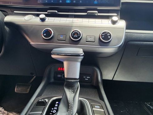Certified 2024 Hyundai Kona SE FWD image 19