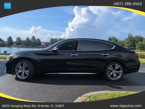 Used 2018 INFINITI Q70 L 3.7 AWD/4WD image 2