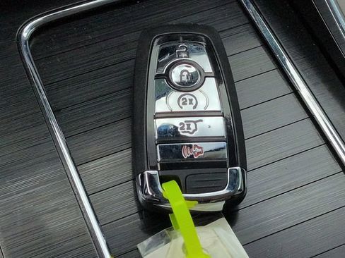 Used 2025 Lincoln Aviator Reserve w/ Equipment Group 201A AWD/4WD image 39