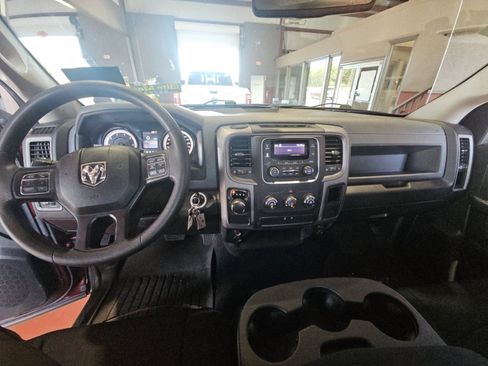Used 2020 RAM 1500 Tradesman w/ Chrome Plus Package RWD image 15