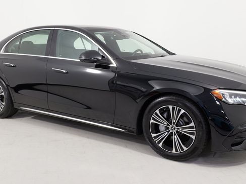 Used 2025 Mercedes-Benz E 350 4MATIC Sedan image 10