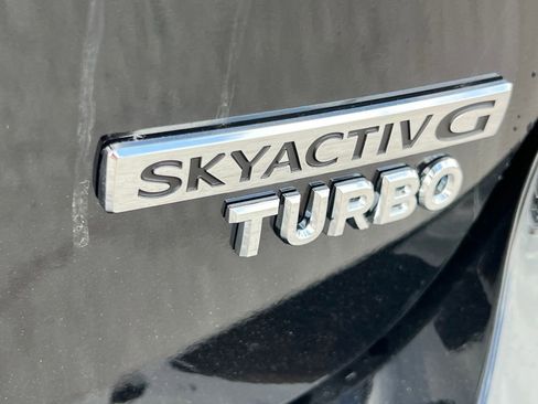 New 2026 MAZDA MAZDA3 Hatchback w/Premium Plus Pkg image 13