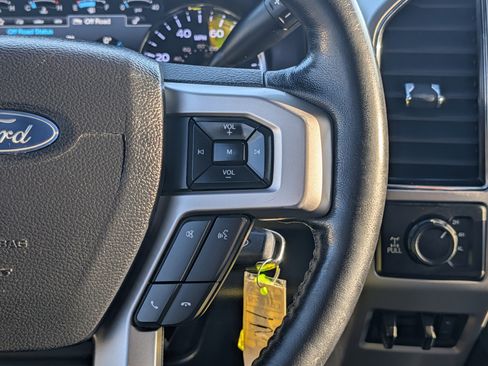 Used 2019 Ford F250 Lariat image 23