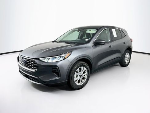 Used 2024 Ford Escape Active AWD/4WD image 3