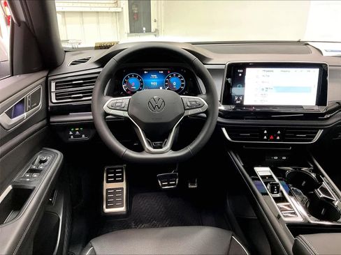 New 2026 Volkswagen Atlas Cross Sport SEL Premium R-Line image 15