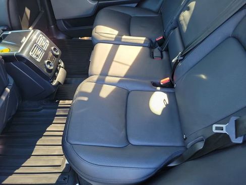 Used 2019 Land Rover Range Rover Long Wheelbase Supercharged image 10