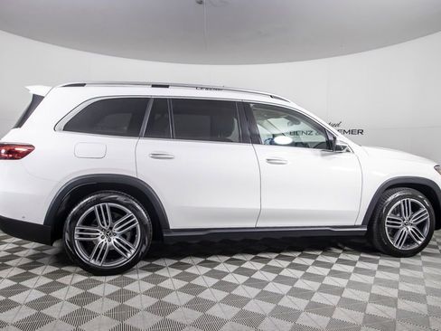 Used 2024 Mercedes-Benz GLS 450 4MATIC image 5