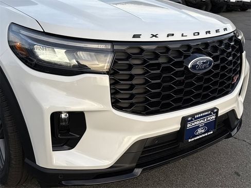 Used 2026 Ford Explorer ST w/ Sun And Sound Package image 8