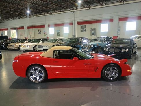 Used 1998 Chevrolet Corvette Convertible image 39