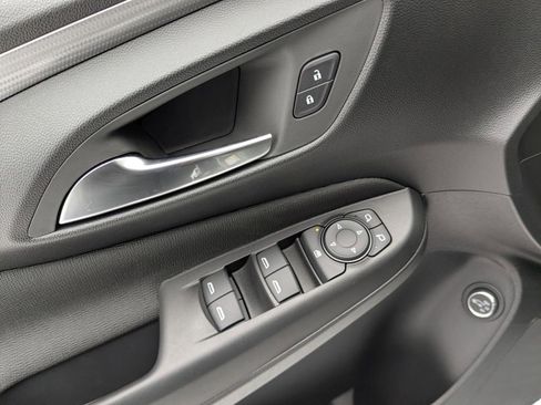 New 2026 Buick Envista Avenir image 10