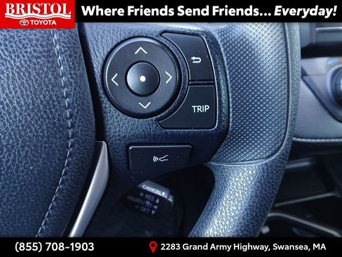 Used 2018 Toyota RAV4 LE image 26