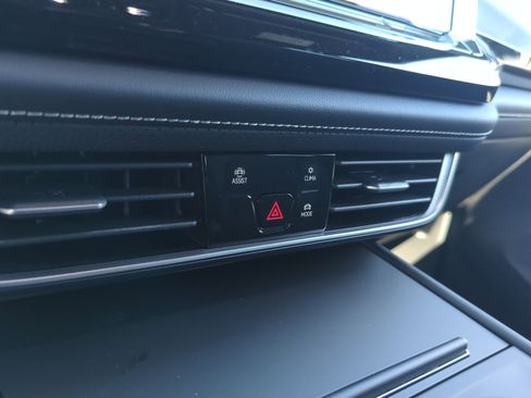 New 2026 Volkswagen Atlas Cross Sport SE image 12