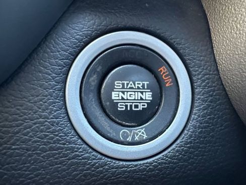 Used 2019 RAM 2500 Laramie AWD/4WD image 35