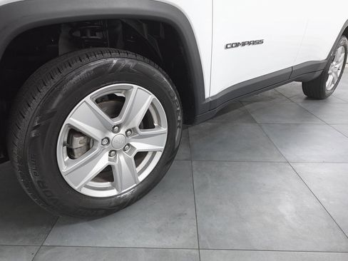 Used 2022 Jeep Compass Latitude image 29