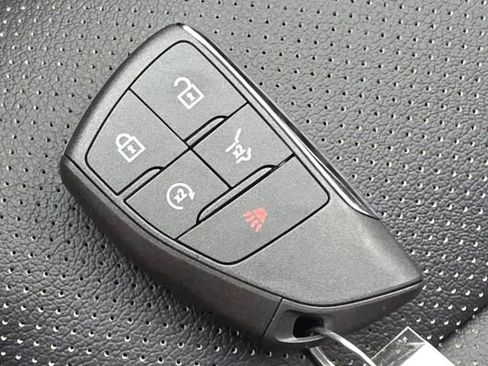 New 2026 Chevrolet Traverse High Country w/ LPO, Floor Liner Package image 30