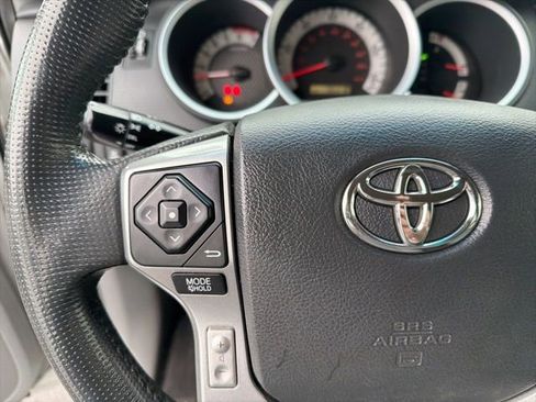 Used 2014 Toyota Tacoma PreRunner image 21