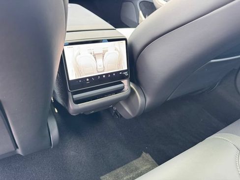 Used 2025 Tesla Model 3 Long Range RWD image 12