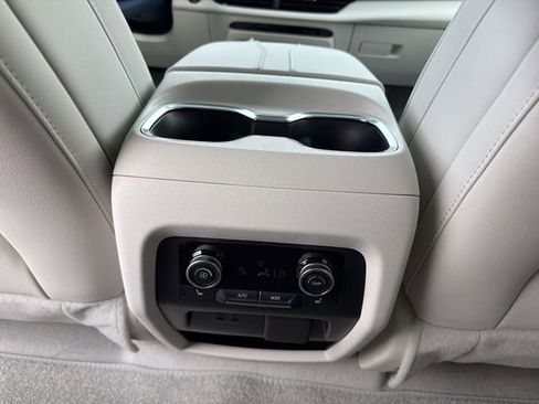 New 2026 Buick Enclave Avenir w/ Super Cruise Package image 16