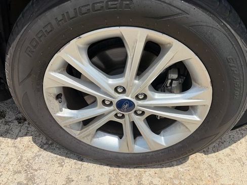Used 2017 Ford Escape SE FWD image 7
