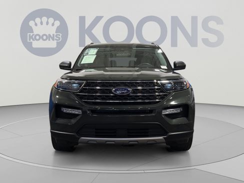 Used 2024 Ford Explorer XLT w/ Equipment Group 202A AWD/4WD image 11