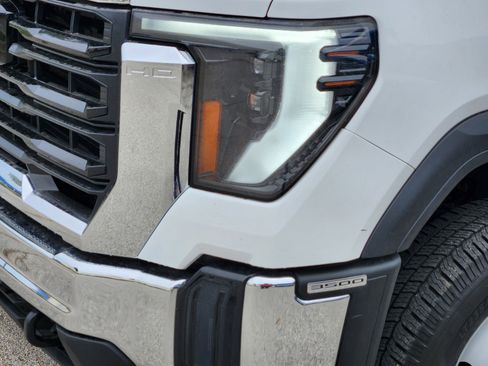 Used 2024 GMC Sierra 3500 Pro w/ Convenience Package AWD/4WD image 24