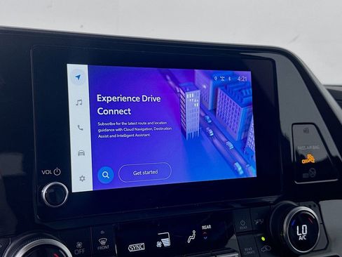 Used 2023 Toyota Highlander XLE image 26