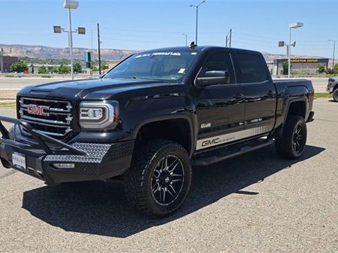 Used 2018 GMC Sierra 1500 SLT image 4