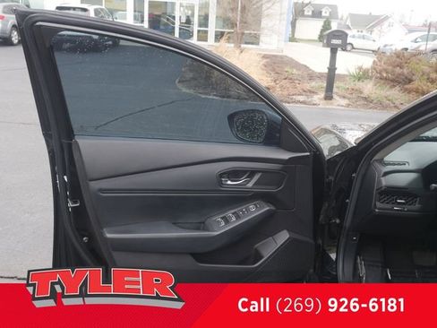 Certified 2023 Honda Accord EX image 18