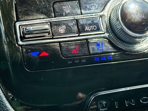 Used 2022 Lincoln Corsair AWD w/ Premium Package image 20