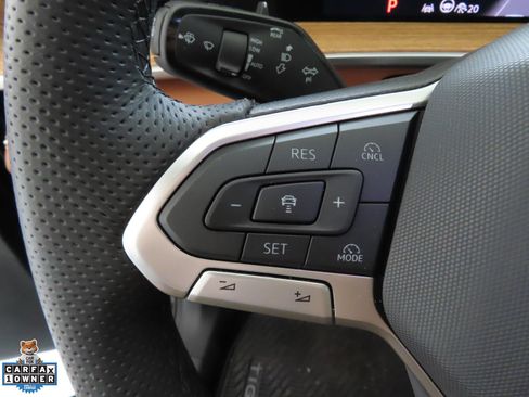 Certified 2026 Volkswagen Tiguan SEL R-Line AWD/4WD image 14